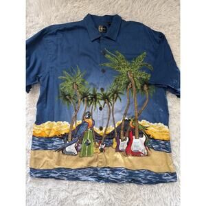 Chiliwear Men's sz. L fun Parrot/beach vibrant short sleeved button down.